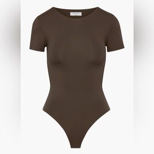 Babaton - CONTOUR CREW SHORTSLEEVE BODYSUIT